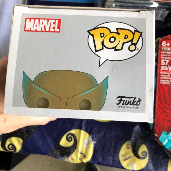 FUNKO WOLVERINE COPPER PATINA TARGET EXCLUSIVE #496 - Picture 2 of 6